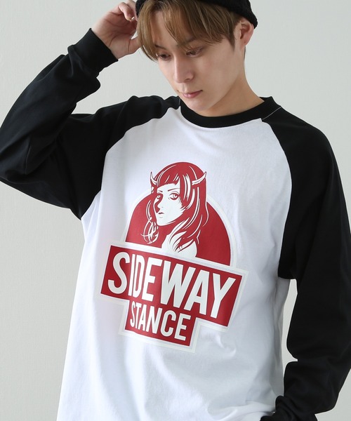 SIDEWAY STANCE（サイドウェイスタンス）の「【SIDEWAY STANCE】プリント 長袖 ラグランTシャツ（Tシャツ/カットソー・メンズ・ブラック/ホワイト系/ホワイト/ブラック系/ブラック系1/ブラック系2/ホワイト系2/ホワイト系1・MEDIUM/LARGE/X-LARGE）」の2枚目の写真
