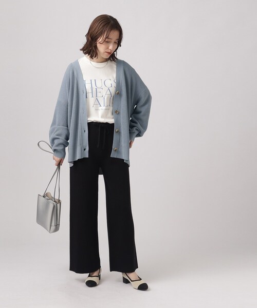 SHOO・LA・RUE(シューラルー)の「◆【洗える/体型カバー】 程よくゆったり さっと羽織れる Vネックカーディガン(カーディガン/ボレロ・レディース・ネイビー/ナチュラル/ホワイト系5/イエロー系その他/ライトブルー・00)」の9枚目の写真