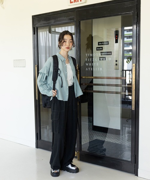 niko and...(ニコアンド)の「オリジナルメニーポケットデイパック(バックパック/リュック・レディース・グレー/ブラック/アイボリー/グレー系その他・0)」の9枚目の写真