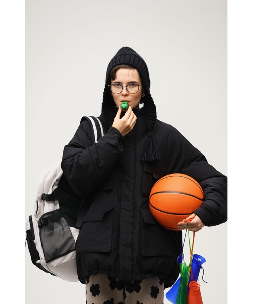 niko and...(ニコアンド)の「オリジナルメニーポケットデイパック(バックパック/リュック・レディース・グレー/ブラック/アイボリー/グレー系その他・0)」の12枚目の写真