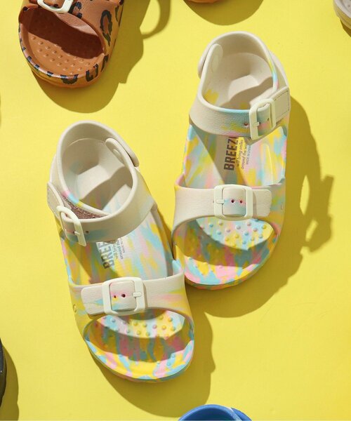 BREEZE（ブリーズ）の「EVAサンダル（サンダル・キッズ・ブラック/カーキ/ブルー/ブラウン/ピンク/レインボー/ベージュ/イエロー/パープル/ライム・13/14/16/19/21/15 /18/20/17）」の10枚目の写真