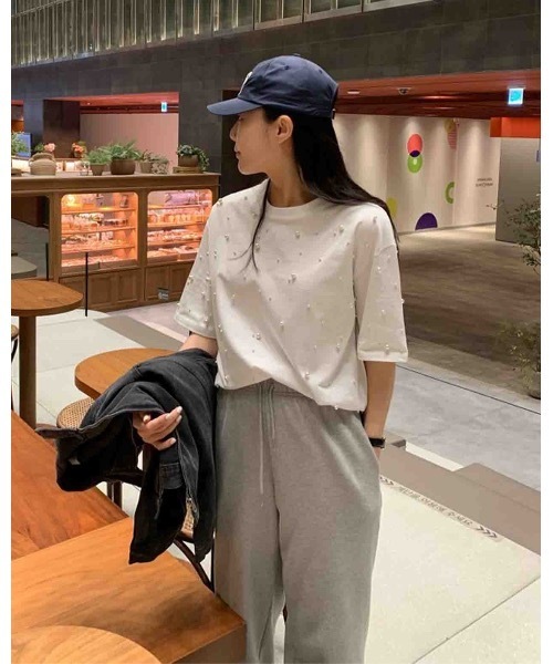 Nyu(ニュウ)の「パール付き半袖Tシャツ(Tシャツ/カットソー・レディース・ホワイト・FREE)」の9枚目の写真