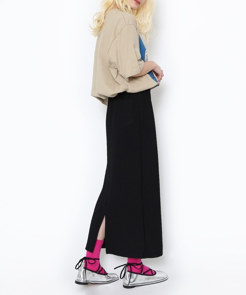 PUNYUS（プニュズ）の「Night angel ビッグＴシャツ（Tシャツ/カットソー・レディース・ブラック/ベージュ/ピンク/ホワイト・3/4）」の17枚目の写真