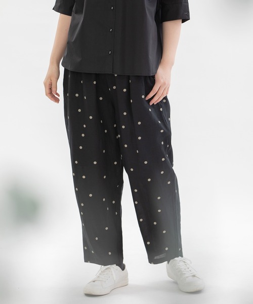 nop de nod（ノップドゥノッド）の「レーヨンリネンPolka タックパンツ（その他パンツ・レディース・ブラック/ブルー/アイボリー・3）」の19枚目の写真