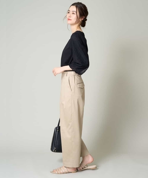 a.v.v（アーヴェヴェ）の「【マシンウォッシャブル】2タックテーパードチノパンツ（チノパンツ・レディース・ベージュ・36/38/40/42/34）」の5枚目の写真