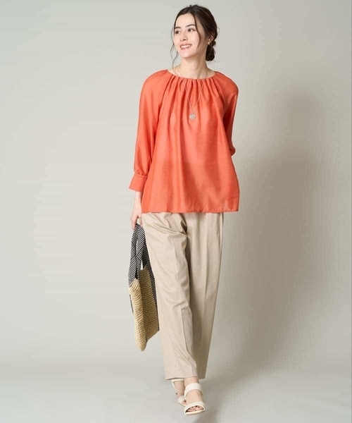 a.v.v（アーヴェヴェ）の「【マシンウォッシャブル】2タックテーパードチノパンツ（チノパンツ・レディース・ベージュ・36/38/40/42/34）」の17枚目の写真