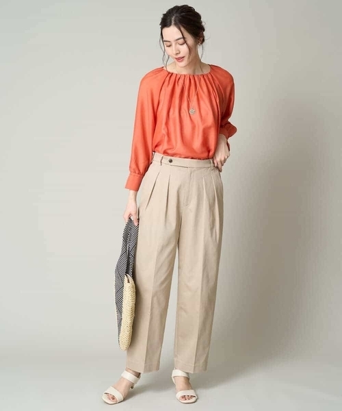 a.v.v（アーヴェヴェ）の「【マシンウォッシャブル】2タックテーパードチノパンツ（チノパンツ・レディース・ベージュ・36/38/40/42/34）」の18枚目の写真