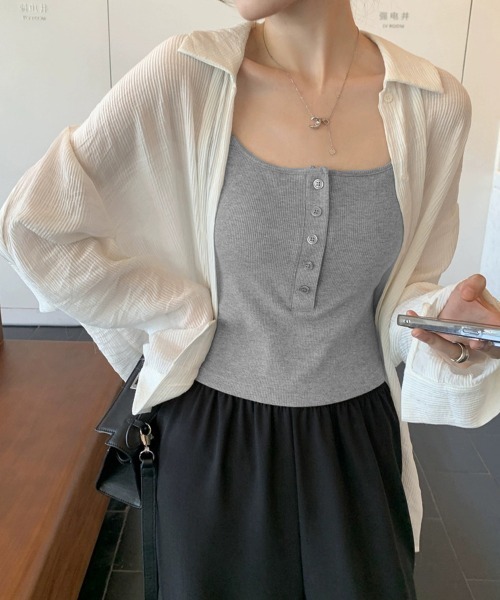 Miniministore(ミニミニストア)の「カップ付きUネックキャミソールレディース(キャミソール・レディース・ベージュ/ホワイト/ブラック/チャコールグレー/グレー/ブラウン・FREE)」の12枚目の写真
