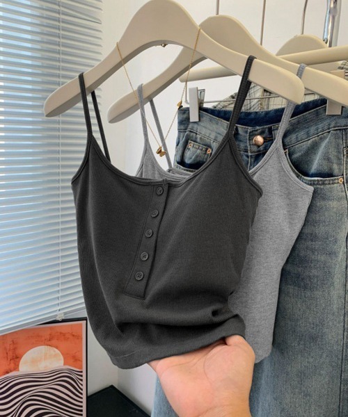 Miniministore(ミニミニストア)の「カップ付きUネックキャミソールレディース(キャミソール・レディース・ベージュ/ホワイト/ブラック/チャコールグレー/グレー/ブラウン・FREE)」の15枚目の写真