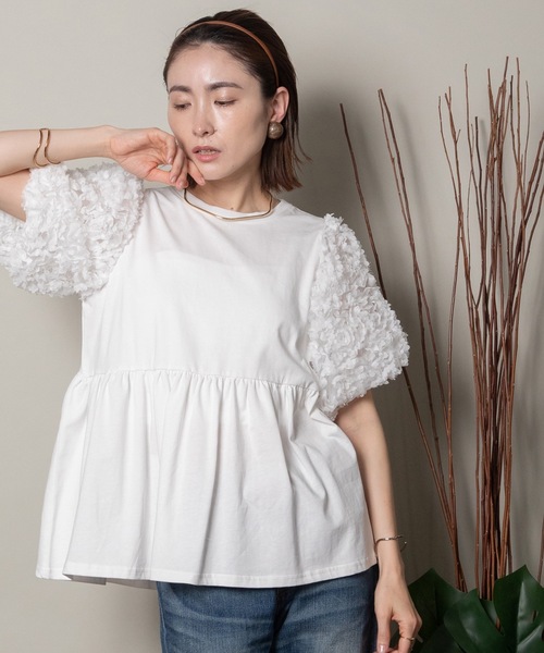 MHBG TOKYO(エムエイチビージートーキョー)の「袖チュール フリルデザインTEE(Tシャツ/カットソー・レディース・ブラック/アイボリー・FREE)」の10枚目の写真
