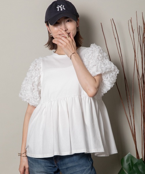 MHBG TOKYO(エムエイチビージートーキョー)の「袖チュール フリルデザインTEE(Tシャツ/カットソー・レディース・ブラック/アイボリー・FREE)」の17枚目の写真