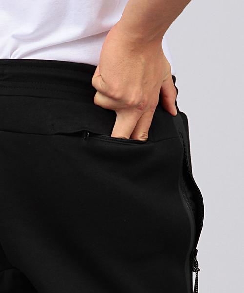 NIKE(ナイキ)の「NIKE(ナイキ) テックフリース1.0 ロングパンツ BLACK(その他パンツ・メンズ・ブラック・SMALL/LARGE/MEDIUM/X-LARGE)」の11枚目の写真