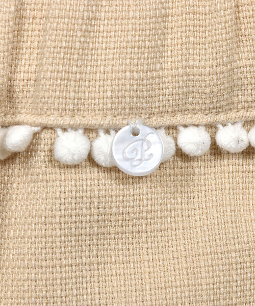 BeBe Petits Pois Vert(ベベプチポワヴェール)の「【店舗限定】無地ツイードポンポンつきキュロット(95~150cm)(その他パンツ・キッズ・ネイビー/ベージュ・120cm/130cm/140cm/100cm/150cm/110cm/95cm)」の6枚目の写真