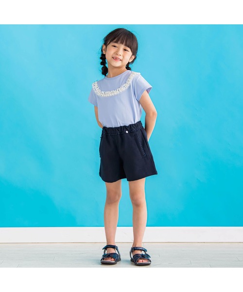BeBe Petits Pois Vert(ベベプチポワヴェール)の「【店舗限定】無地ツイードポンポンつきキュロット(95~150cm)(その他パンツ・キッズ・ネイビー/ベージュ・120cm/130cm/140cm/100cm/150cm/110cm/95cm)」の3枚目の写真