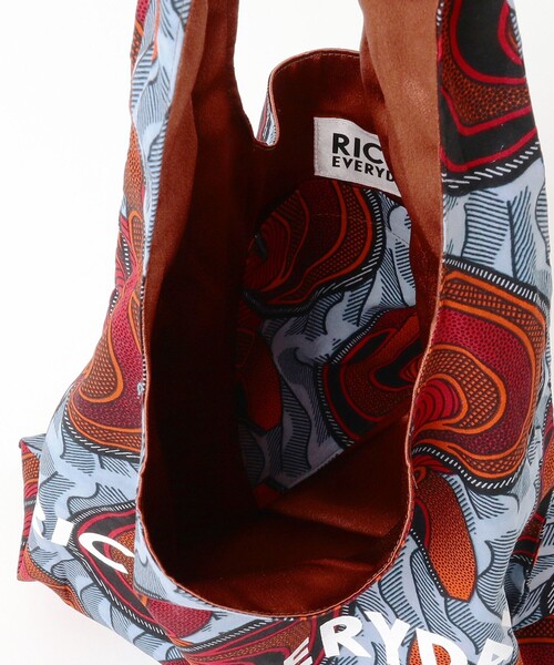 Ray BEAMS(レイビームス)の「RICCI EVERYDAY × Ray BEAMS / 別注 リバーシブル トートバッグ(トートバッグ・レディース・ライトブルー/ブラウン・ONE SIZE)」の9枚目の写真