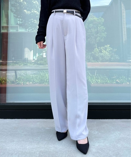 1chaku.（イッチャク）の「ハイウエストスラックスパンツ（スラックス・レディース・ダークグリーン/ブルー/ミント/チャコール/グレイッシュベージュ/ブラック/アイボリー/ピンク・マルチサイズ）」の5枚目の写真