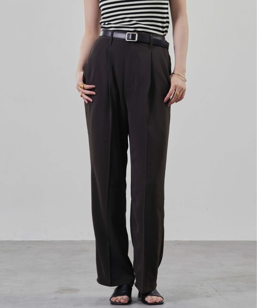 1chaku.（イッチャク）の「ハイウエストスラックスパンツ（スラックス・レディース・ダークグリーン/ブルー/ミント/チャコール/グレイッシュベージュ/ブラック/アイボリー/ピンク・マルチサイズ）」の4枚目の写真