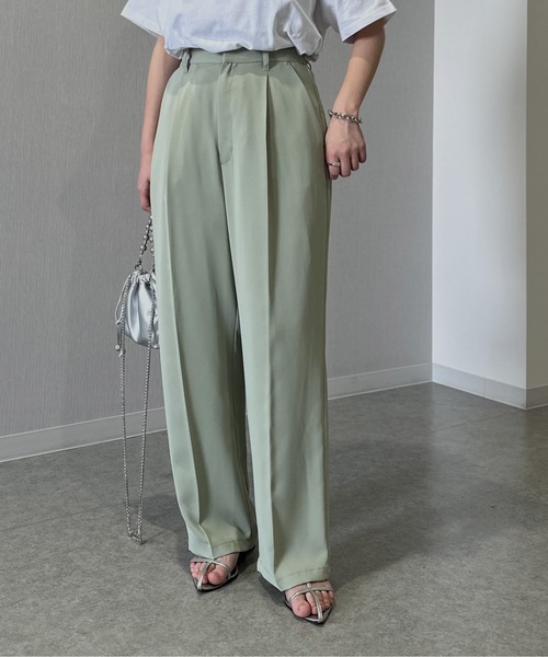 1chaku.（イッチャク）の「ハイウエストスラックスパンツ（スラックス・レディース・ダークグリーン/ブルー/ミント/チャコール/グレイッシュベージュ/ブラック/アイボリー/ピンク・マルチサイズ）」の18枚目の写真