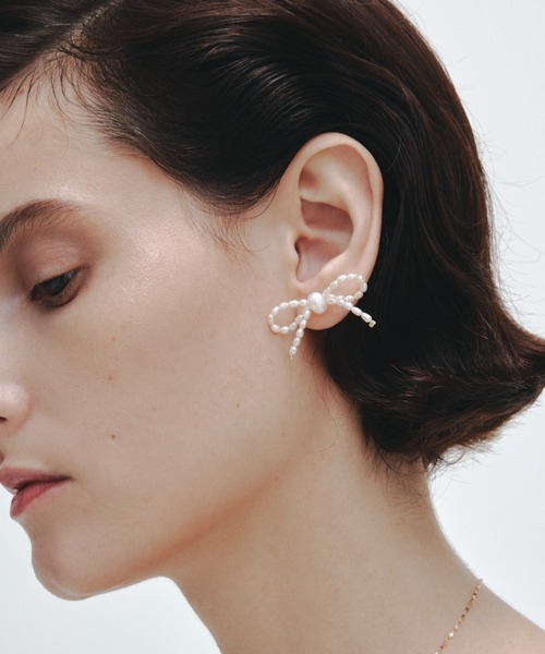 les bonbon(ルボンボン)の「【les bonbon】waltz pearl pierce/ワルツ パール ピアス(ピアス(両耳用)・レディース・ホワイト・FREE)」の7枚目の写真