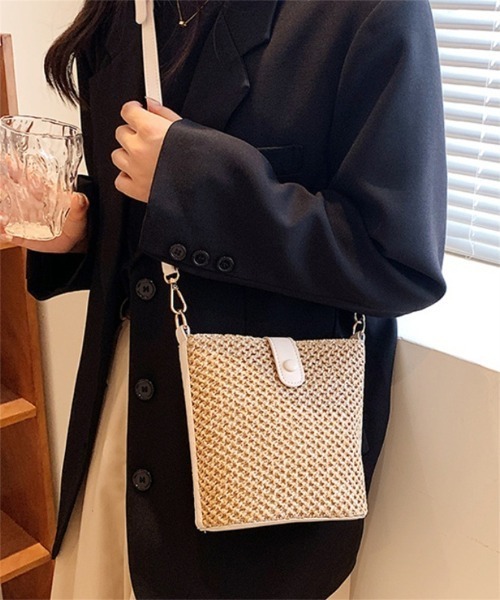 Ritzy(リッツィー)の「5色展開 ストローかご ショルダーバッグ(ショルダーバッグ・レディース・ブラック/ブラウン/ホワイト/グリーン/イエロー・FREE)」の1枚目の写真