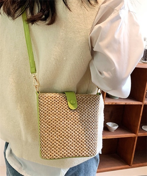 Ritzy(リッツィー)の「5色展開 ストローかご ショルダーバッグ(ショルダーバッグ・レディース・ブラック/ブラウン/ホワイト/グリーン/イエロー・FREE)」の18枚目の写真