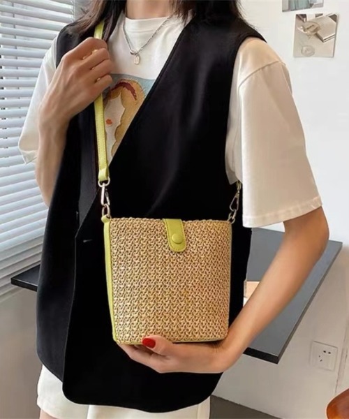 Ritzy(リッツィー)の「5色展開 ストローかご ショルダーバッグ(ショルダーバッグ・レディース・ブラック/ブラウン/ホワイト/グリーン/イエロー・FREE)」の22枚目の写真