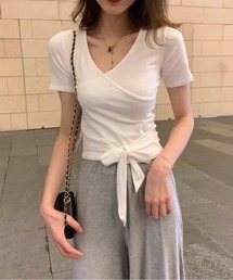 ラップディテールVネック半袖Tシャツ