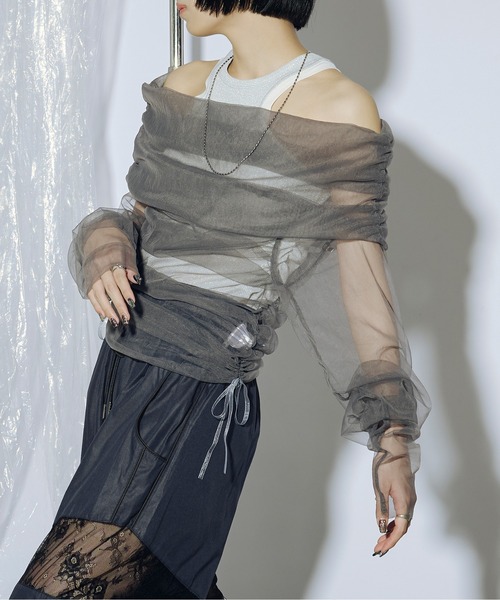 Ezick（エジック）の「Lady mood チュールオフショルトップス（シャツ/ブラウス・レディース・グレー/スモークピンク/ブラック・FREE）」の15枚目の写真
