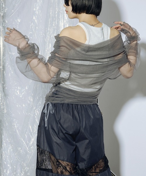 Ezick（エジック）の「Lady mood チュールオフショルトップス（シャツ/ブラウス・レディース・グレー/スモークピンク/ブラック・FREE）」の13枚目の写真