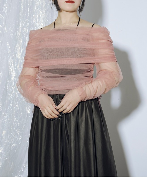 Ezick（エジック）の「Lady mood チュールオフショルトップス（シャツ/ブラウス・レディース・グレー/スモークピンク/ブラック・FREE）」の9枚目の写真