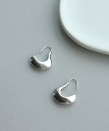 プックリドロップフックピアス