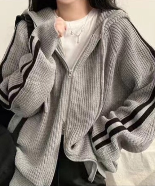 DIAVEL(ディアベル)の「袖ライン入りニットカーディガン/クルートラックニットフード付パーカー(ニット/セーター・レディース・アイボリー/モカ/グレー/ブラック・M)」の3枚目の写真
