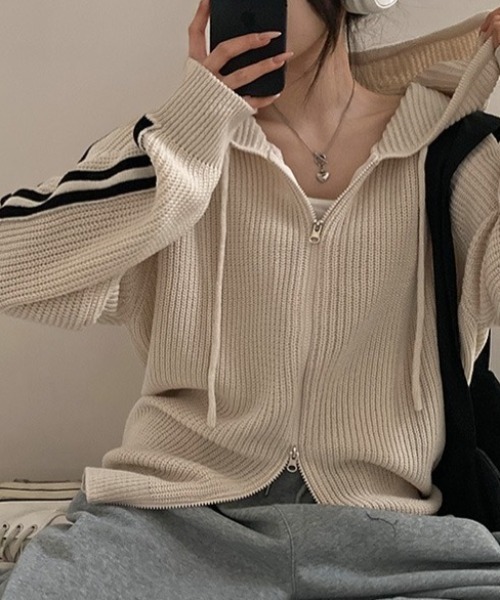 DIAVEL(ディアベル)の「袖ライン入りニットカーディガン/クルートラックニットフード付パーカー(ニット/セーター・レディース・アイボリー/モカ/グレー/ブラック・M)」の5枚目の写真