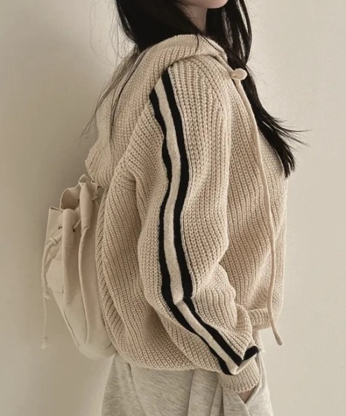 DIAVEL(ディアベル)の「袖ライン入りニットカーディガン/クルートラックニットフード付パーカー(ニット/セーター・レディース・アイボリー/モカ/グレー/ブラック・M)」の15枚目の写真