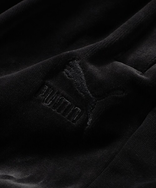 PUMA（プーマ）の「PUMA / T7 オーバーサイズ ベロア トラックパンツ（その他パンツ・メンズ・ブラック・MEDIUM/LARGE/X-LARGE）」の7枚目の写真