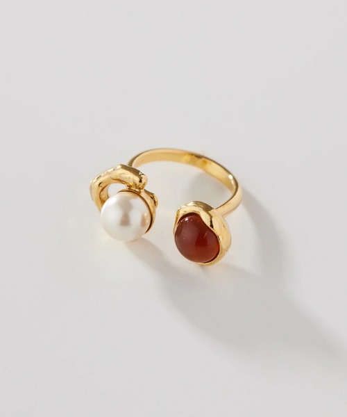 ADER（アデル）の「VAGUE open cabochon ring（リング・レディース・ゴールド・フリー）」の2枚目の写真