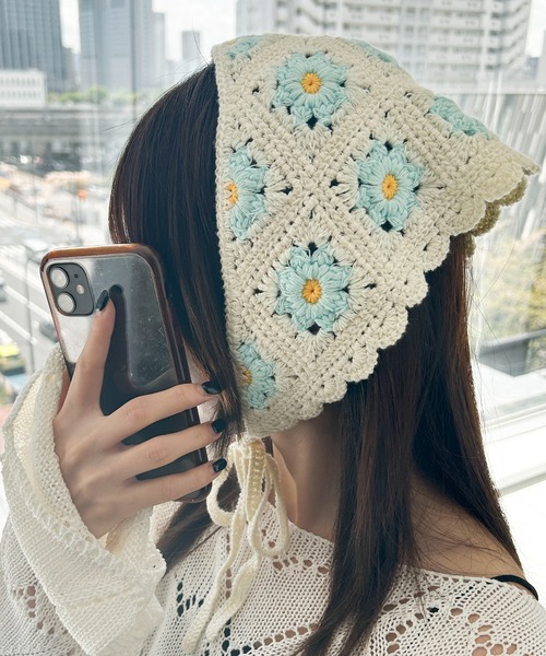 WEGO（ウィゴー）の「WEGO/フラワーバブーシュカ（その他ヘアアクセサリー・レディース・その他2/その他1/その他3/その他5/その他4・FREE）」の2枚目の写真