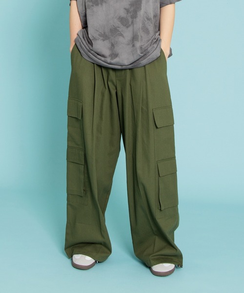 PUNYUS(プニュズ)の「ミリタリーカーゴワイドパンツ(カーゴパンツ・レディース・カーキ/ブラック・1/2/3/4)」の13枚目の写真