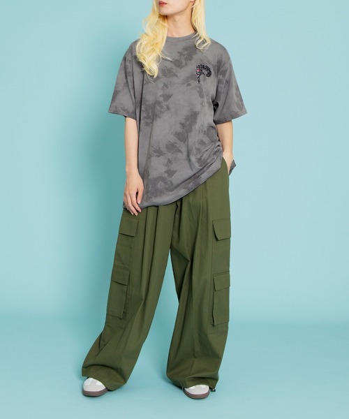 PUNYUS(プニュズ)の「ミリタリーカーゴワイドパンツ(カーゴパンツ・レディース・カーキ/ブラック・1/2/3/4)」の14枚目の写真