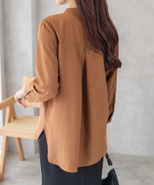 NAVY(ネイビー)の「【シワになりにくい】 NAVY スキッパー7分袖プルオーバー シャツ(シャツ/ブラウス・レディース・ブラック/ブルー/キャメル・M/L)」の3枚目の写真