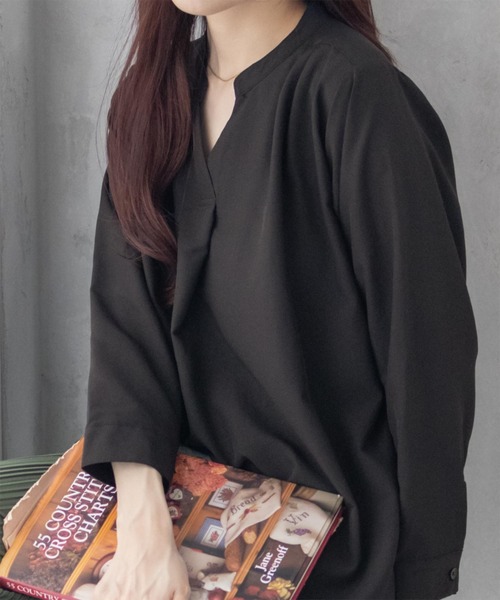 NAVY(ネイビー)の「【シワになりにくい】 NAVY スキッパー7分袖プルオーバー シャツ(シャツ/ブラウス・レディース・ブラック/ブルー/キャメル・M/L)」の1枚目の写真