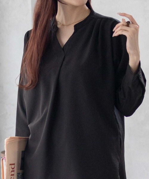 NAVY(ネイビー)の「【シワになりにくい】 NAVY スキッパー7分袖プルオーバー シャツ(シャツ/ブラウス・レディース・ブラック/ブルー/キャメル・M/L)」の4枚目の写真