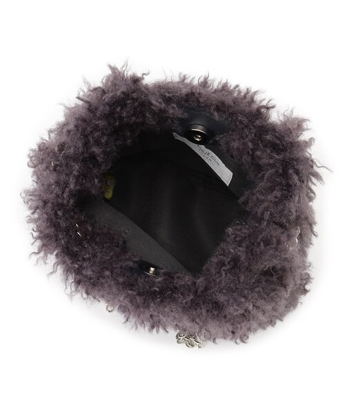 OPAQUE.CLIP（オペークドットクリップ）の「◆【2WAY】ラム風フェイクファーミニショルダーバッグ（ショルダーバッグ・レディース・ブラウン系/チャコールグレー/オフホワイト・00）」の18枚目の写真