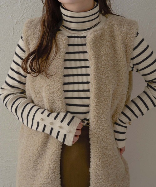 Ambre Neige(アンブルネージュ)の「ゴールドボタンハイネックリブニット/WEB/EC限定商品(ニット/セーター・レディース・グレー系その他/アイボリー/ホワイト系その他・FREE)」の9枚目の写真