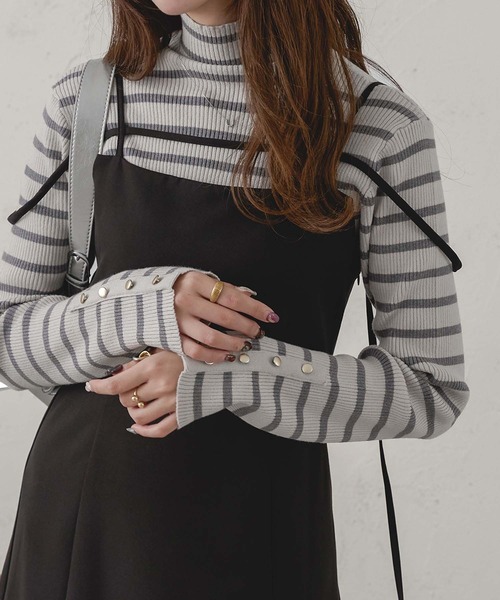 Ambre Neige(アンブルネージュ)の「ゴールドボタンハイネックリブニット/WEB/EC限定商品(ニット/セーター・レディース・グレー系その他/アイボリー/ホワイト系その他・FREE)」の12枚目の写真