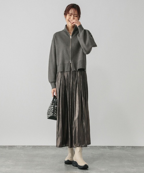 GLOBAL WORK（グローバルワーク）の「メルティスタンドフルZIP