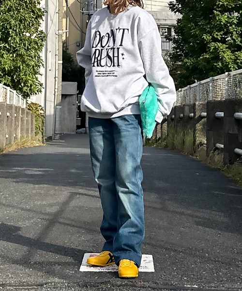 mi via loca（ミヴィアロカ）の「【GILDAN】発泡プリントDON'T RUSHロゴ裏起毛スウェットプルオーバー 【PT NO. MVL054 ※2A】（スウェット・レディース・ブラック/オートミール/ピンク・MEDIUM/X-LARGE）」の16枚目の写真