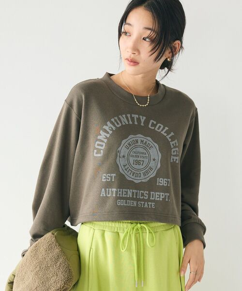 CRAFT STANDARD BOUTIQUE（クラフトスタンダードブティック）の「カレッジプリントショートプルオーバー（スウェット・レディース・ホワイト系その他/ネイビー/カーキ/杢グレー・FREE）」の3枚目の写真