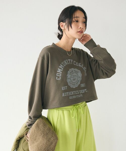 CRAFT STANDARD BOUTIQUE（クラフトスタンダードブティック）の「カレッジプリントショートプルオーバー（スウェット・レディース・ホワイト系その他/ネイビー/カーキ/杢グレー・FREE）」の7枚目の写真