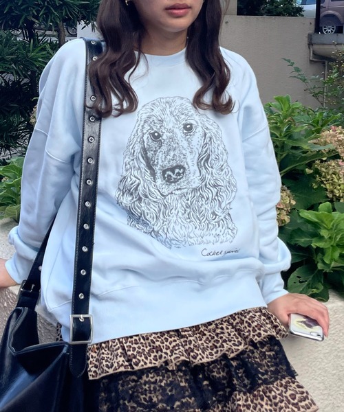 AS KNOW AS plus（アズノゥアズプラス）の「◇DOGプリントスウェットプルオーバー　線画 ワンポイント刺繍 裏起毛（スウェット・レディース・サックスブルー/ベージュ/オートミール・FREE）」の3枚目の写真